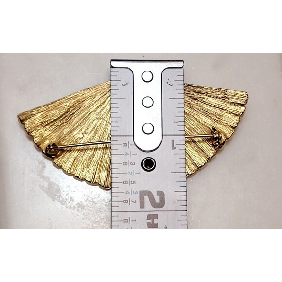 Tancer II Fan Brooch Goldtone Approx 3 In W X 1.75 In H - Picture 4 of 5